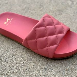 Marc Fisher Imenal Slide